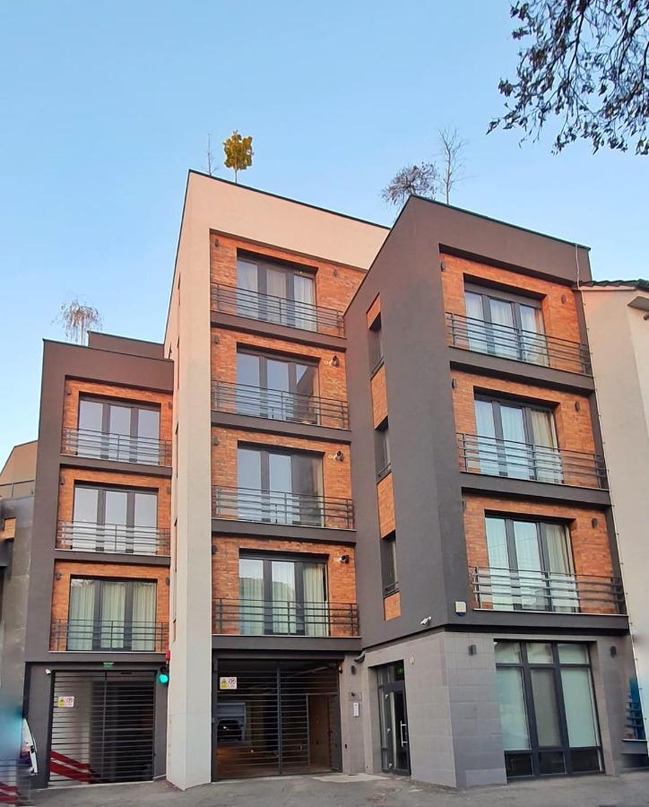 Charlotte Piata Unirii - Free Private Parking 2Bedrooms Apartment Oradea Ngoại thất bức ảnh