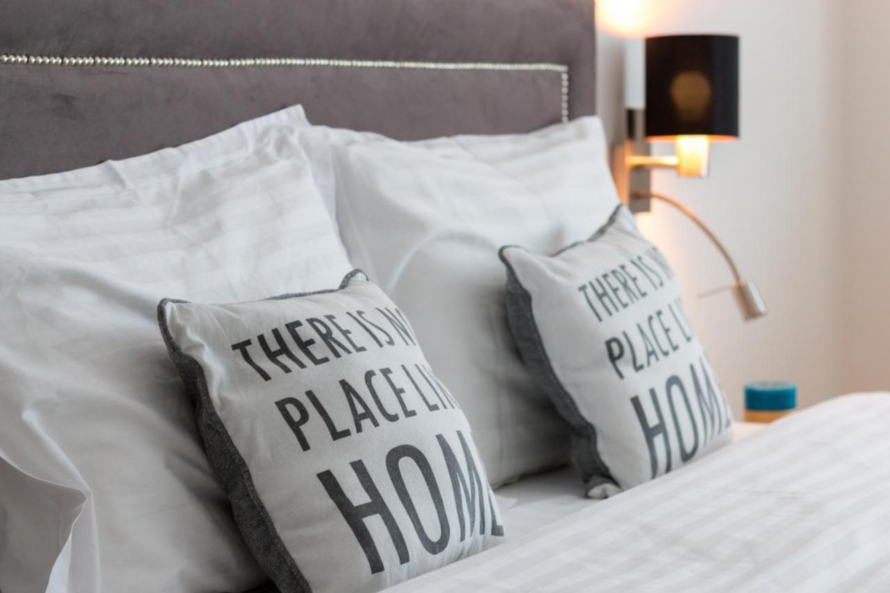 Charlotte Piata Unirii - Free Private Parking 2Bedrooms Apartment Oradea Ngoại thất bức ảnh