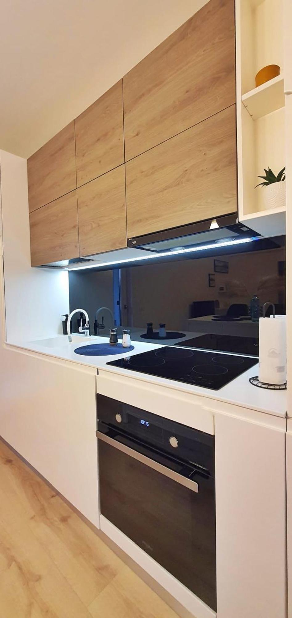 Charlotte Piata Unirii - Free Private Parking 2Bedrooms Apartment Oradea Ngoại thất bức ảnh