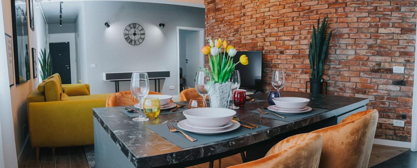 Charlotte Piata Unirii - Free Private Parking 2Bedrooms Apartment Oradea Ngoại thất bức ảnh